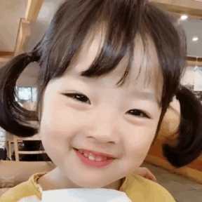 权律二笑嘻嘻动图_权律_动图_笑嘻嘻表情