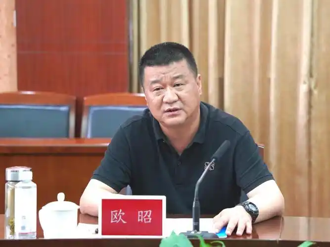 双流区委书记欧昭一行来校交流座谈