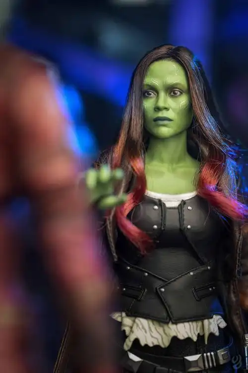 《银河护卫队2》卡魔拉1:6比例珍藏人偶实物图