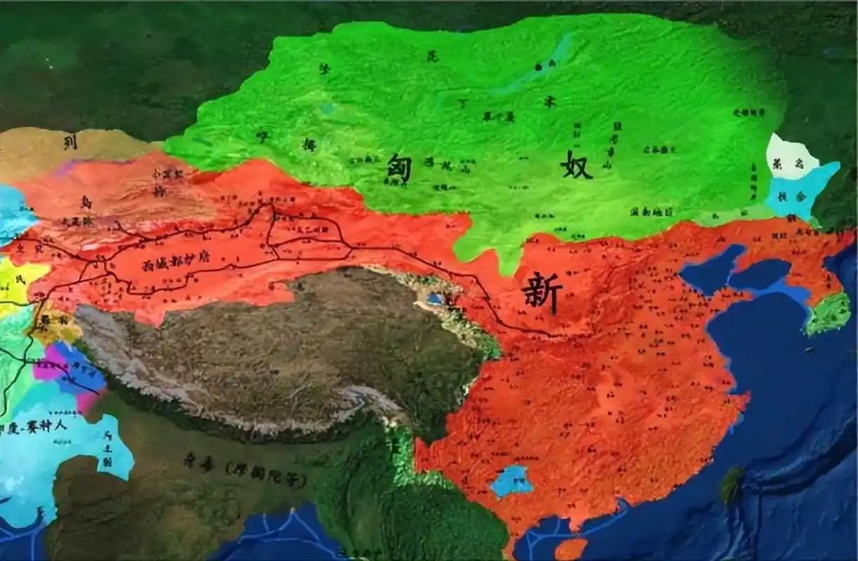 新朝末年,刘秀逃命路过峡谷,突然天降巨石救他一命