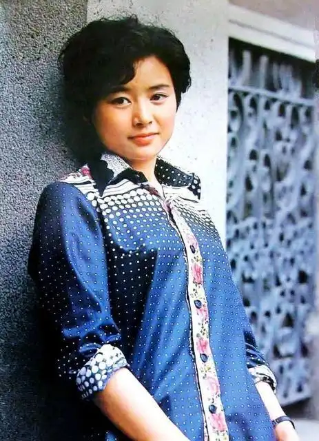 著名影星张瑜集锦