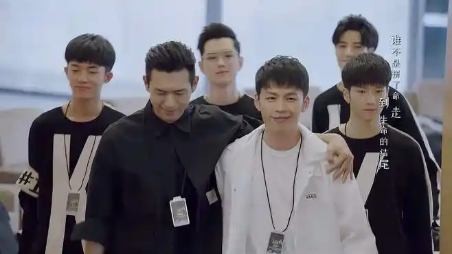 亲爱的热爱的:kk对战霸服,小米战前动员,为荣誉而战!