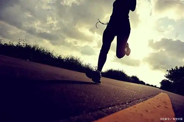 以下是一些关于跑步的励志名言,希望能给你带来启示和鼓励.