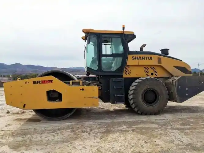 超强压实山推sr36g压路机实力征服客户