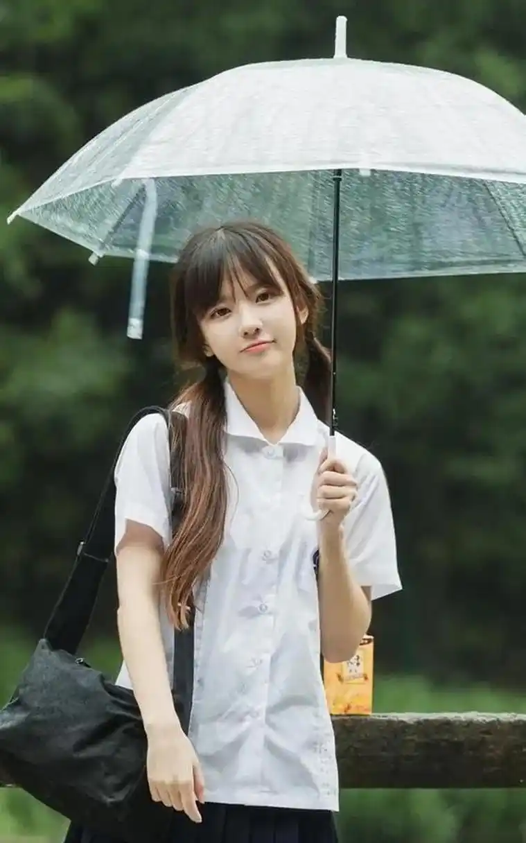 清新人像唯美摄影,甜美可爱的校服女孩,你是否还会时常怀念校园的青春