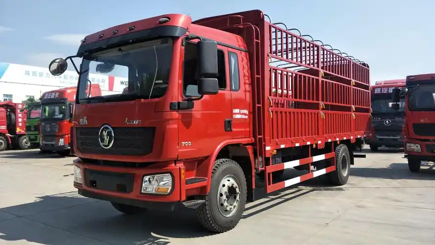 陕汽德龙系列载货车