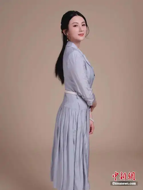 专访作词人尹约:创作似沉香,先受伤才能凝香