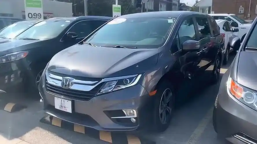 总算见到实车了!2020款本田奥德赛实拍,了解完实车,简直太帅了