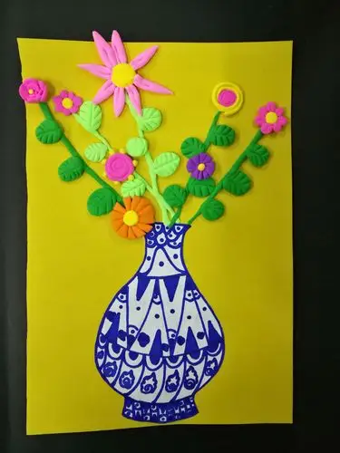 传承中国古典工艺美术文化——孟子小学手工社团之《青花瓷瓶的独特