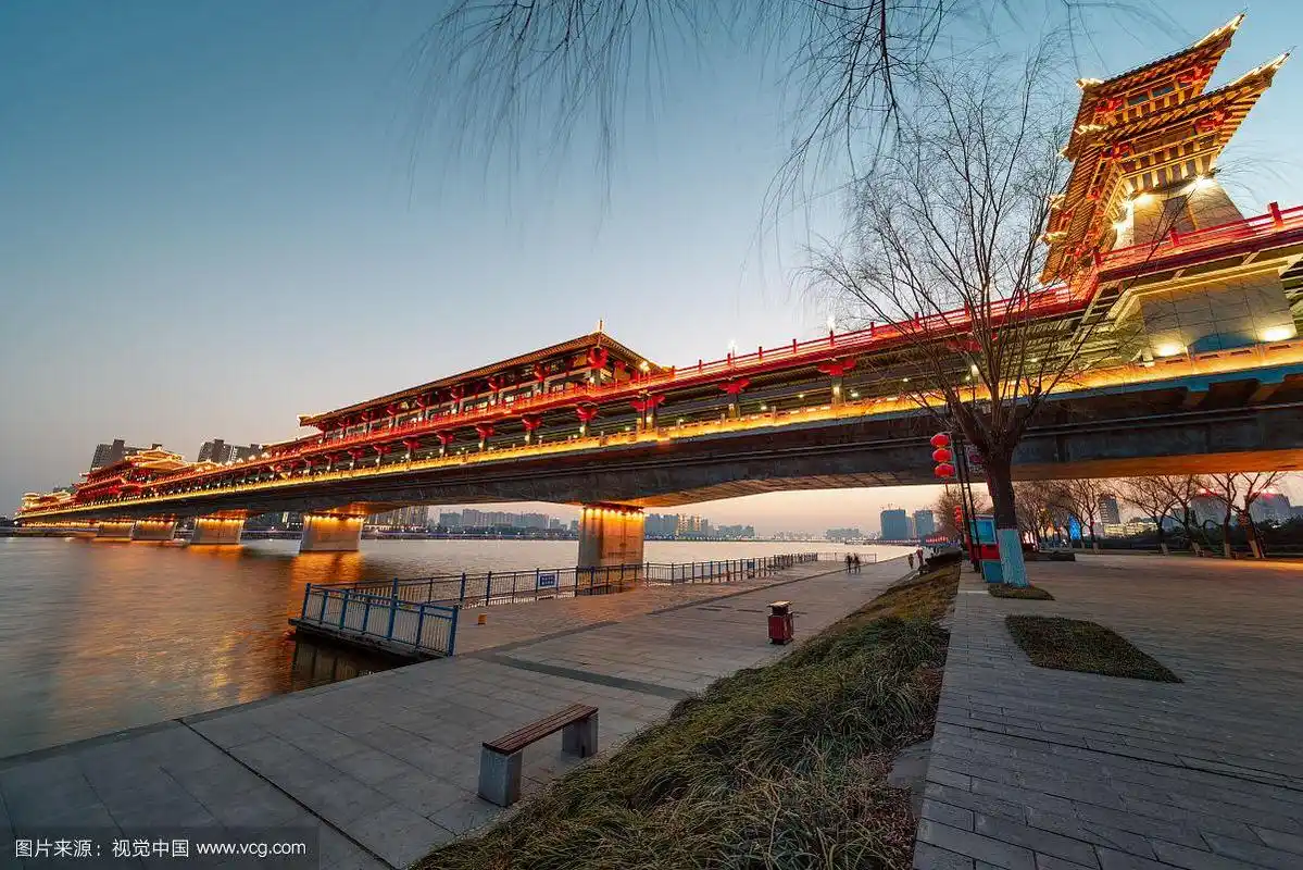 咸阳市古渡廊桥夜景