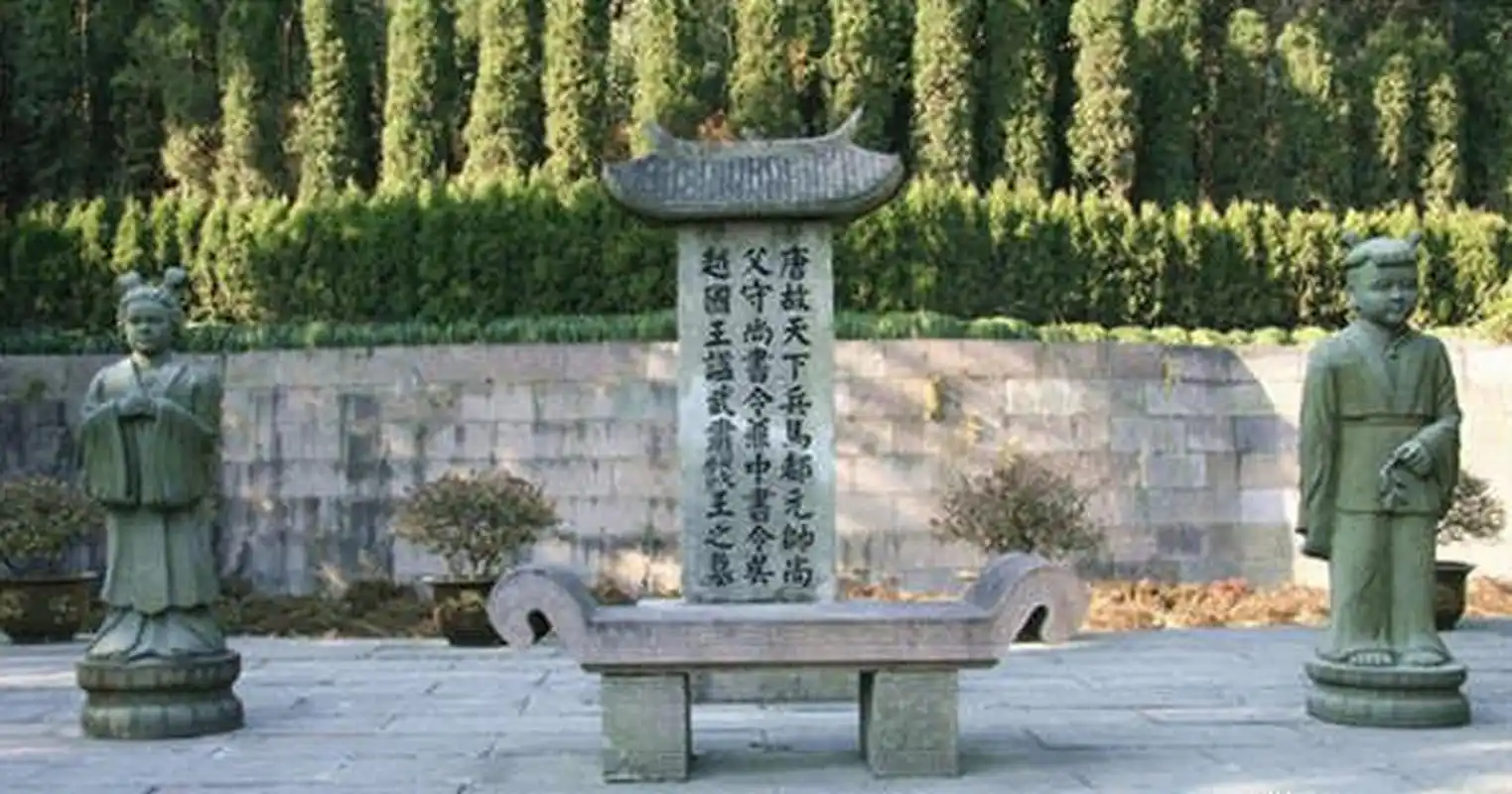 浙江省杭州市公安局副局长贾勤敏介绍,位于杭州临安的吴越国王钱镠墓