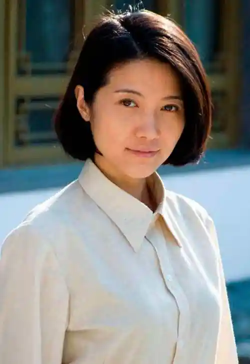 p>颜丙燕,1972年12月16日出生于北京市,祖籍山东曲阜,是孔子四大弟子