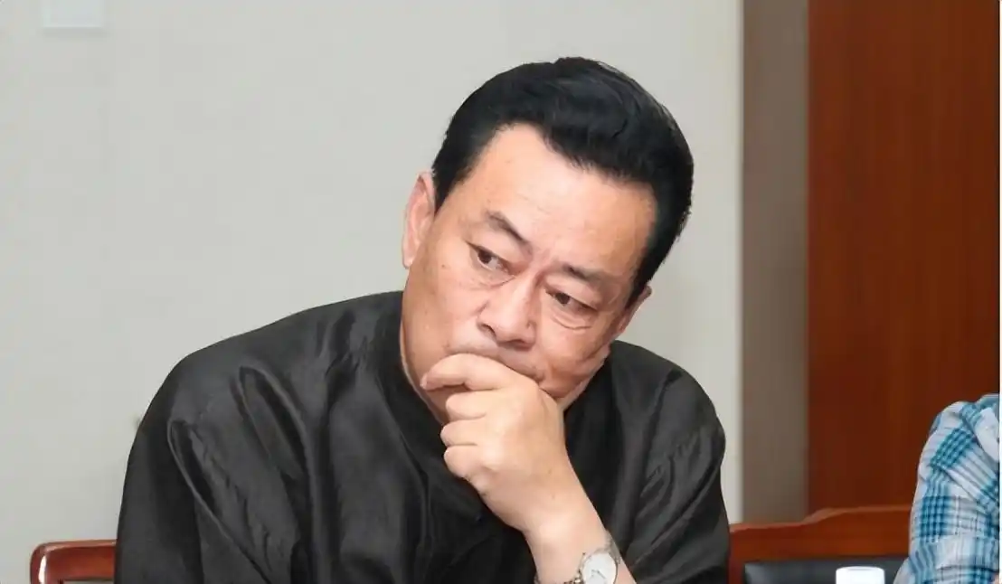 王诗槐:离婚后照顾智障儿子12年,再婚娶初恋为妻,如今苦尽甘来