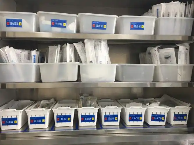 说干就干,先从我们的治疗室开始.我们进行了重新布局!