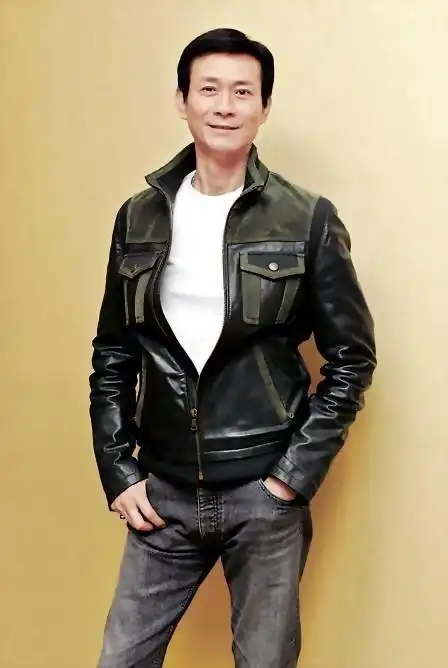 郑少秋虽然看着有点瘦脱相了但也不像47年的保养得也太好了