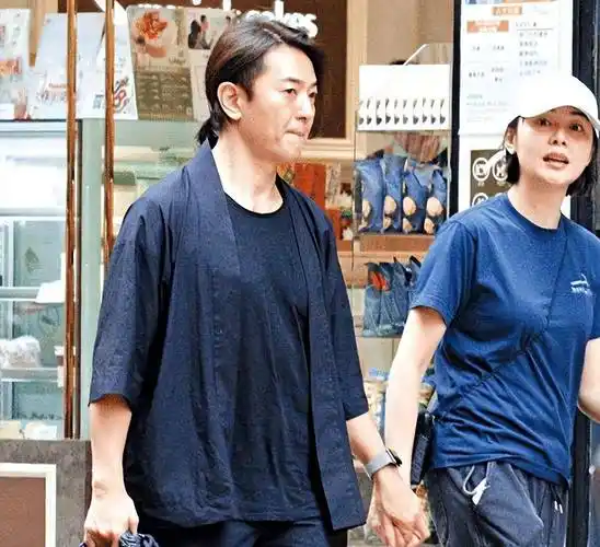 巅峰期曾经力压刘德华的男人去哪了_陈小春_王晶_大哥