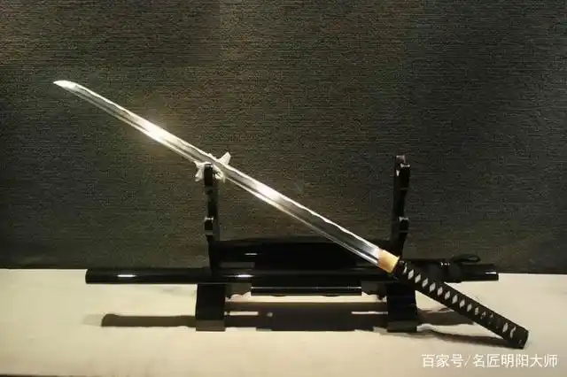 「鉴赏」白雪唐刀