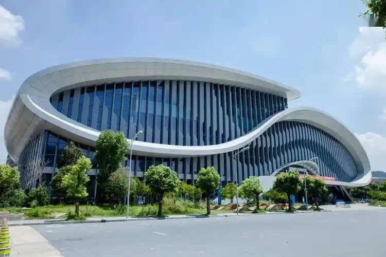 一场一策一馆一策杭州亚运场馆全面陆续开放省黄龙体育中心打响惠民