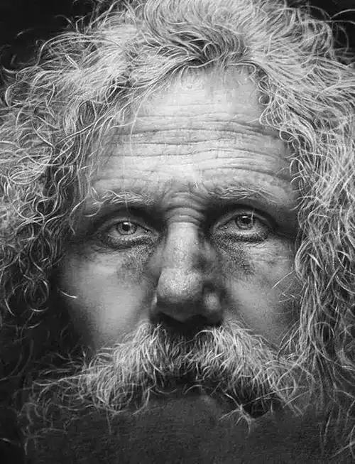 这四位超写实画家告诉你什么才叫做精微素描