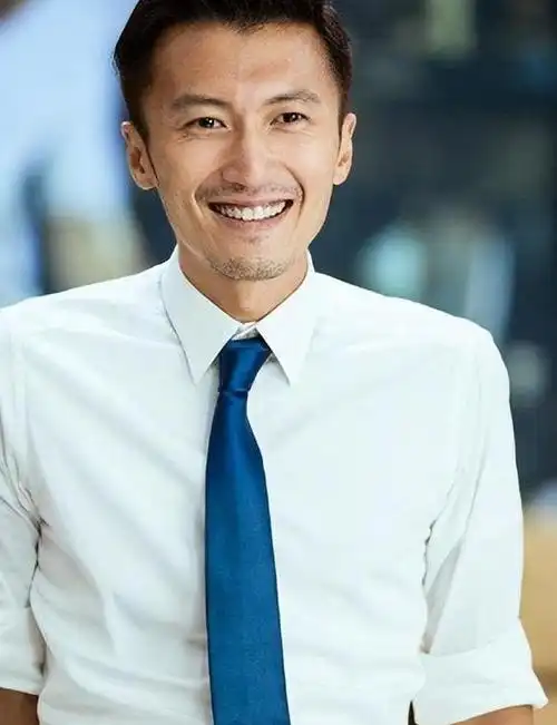 谢霆锋癌症牵动人心,首想张柏芝,王菲蒙在鼓里,谢贤愧疚难言?