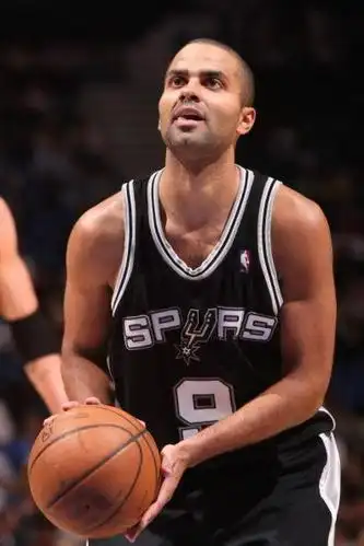 跑车|马刺|帕克_新浪新闻