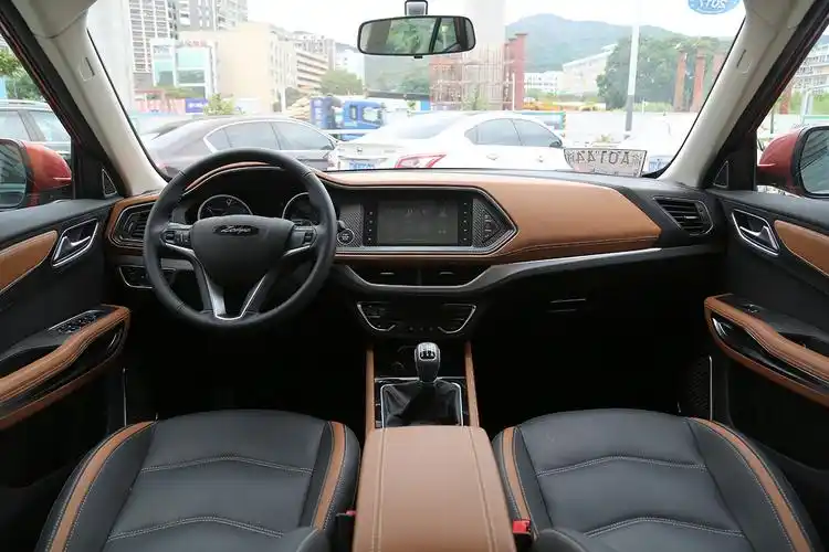 5t 手动尊享型|众泰t300内饰图片 – 车主之家