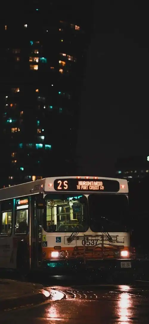 潮流壁纸精选 | 2021-11-22_网易订阅