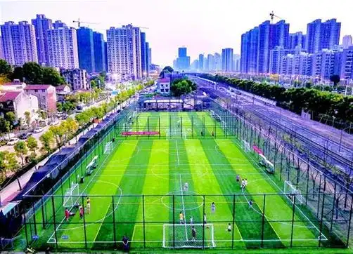 武汉打造运动之城273块足球场建到市民家门口