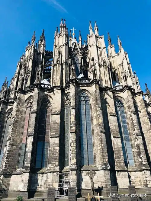 坐落在莱茵河畔的世界第三大哥特式教堂科隆大教堂