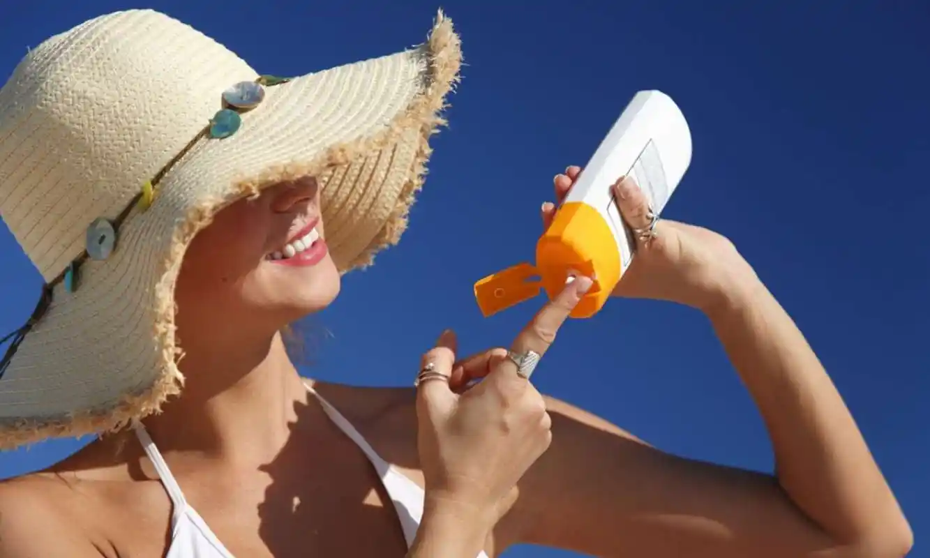 用了防晒霜出汗,脸上会不会花妆?