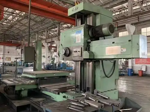 高价收购中捷6113卧式铣镗床