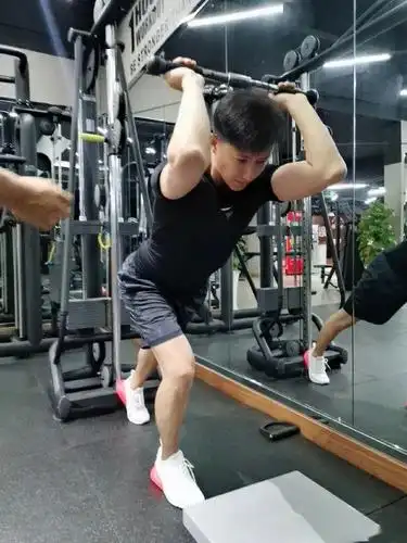 36岁韩庚体脂6%,这身材什么水平?