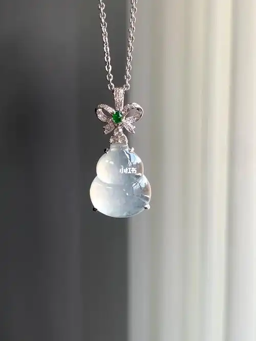 新品78通透莹润肥嘟嘟的翡翠葫芦吊坠