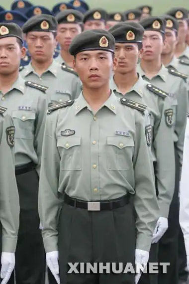 图文解放军新式陆军军官长袖夏常服