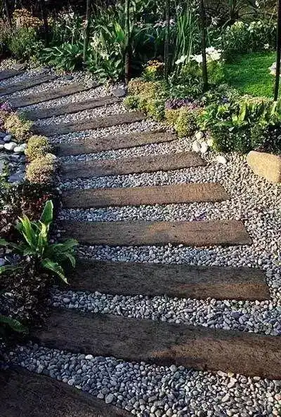 枕木与沙砾的结合