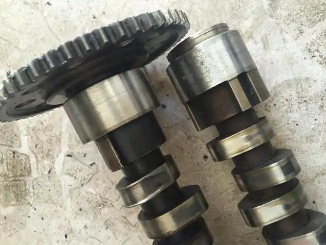 10年别克gl825v6lb8发动机凸轮轴更换