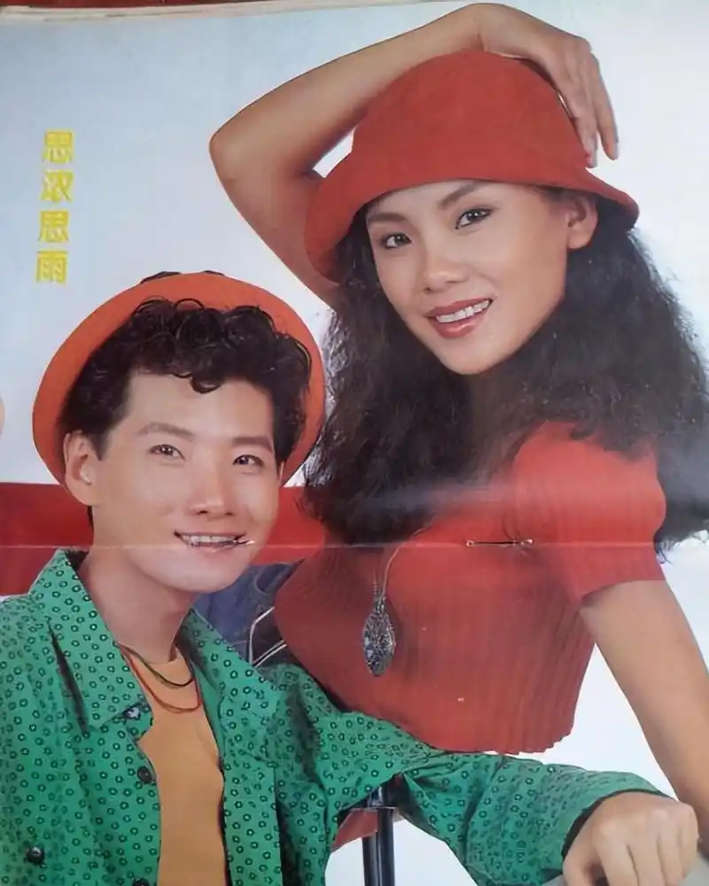 其中妹妹思浓长相清纯可人,郎昆看到思浓的第一眼就沦陷了,而思浓也对