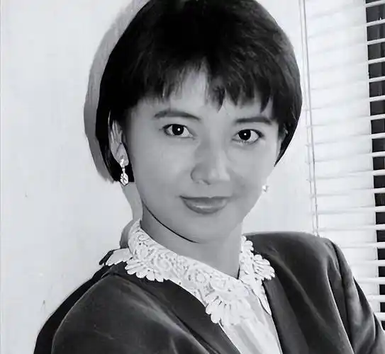 "霸王花"胡慧中:两任丈夫入狱,一个横死街头,一个