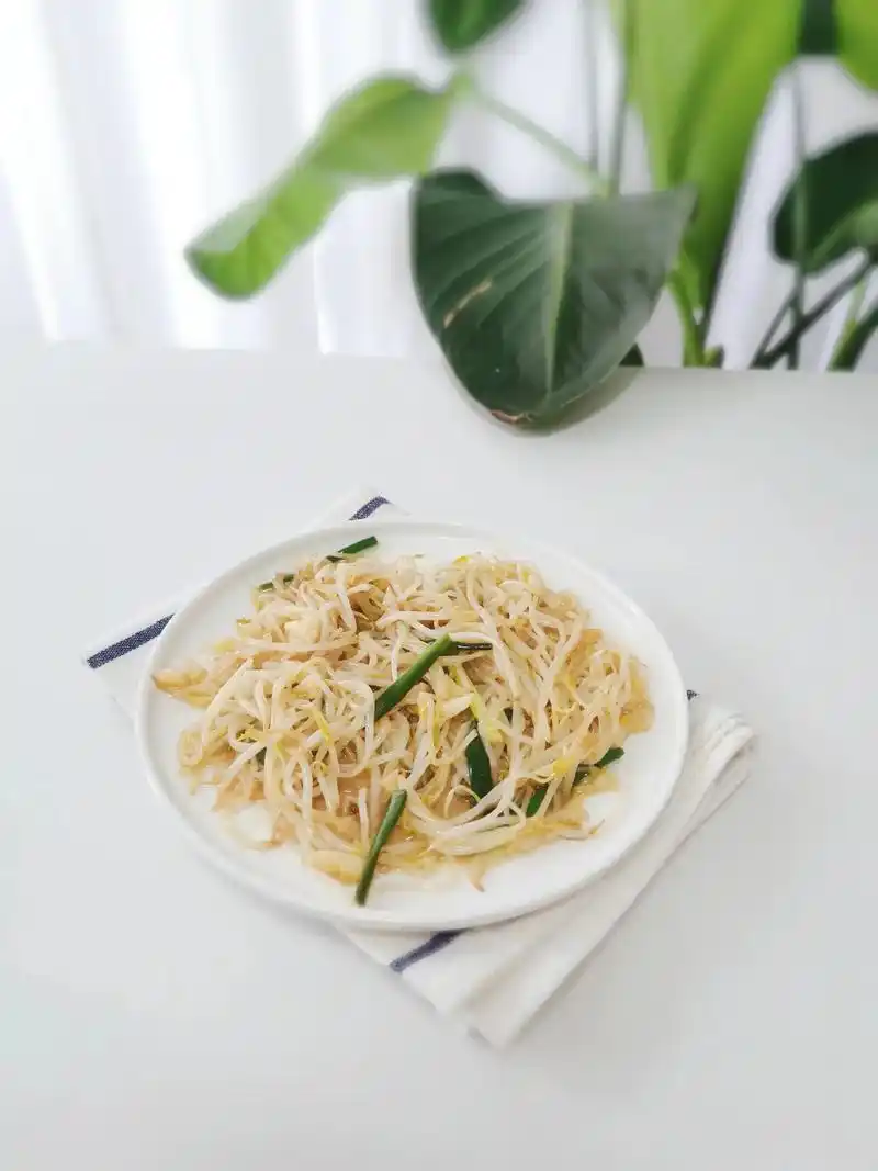 家常菜|醋溜豆芽.分享一道饭桌常见的家常菜 简单快手 - 17 - 抖音