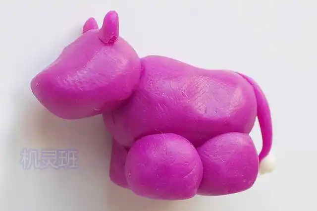 橡皮泥手工制作动物:怎么用橡皮泥捏大犀牛(步骤图解)