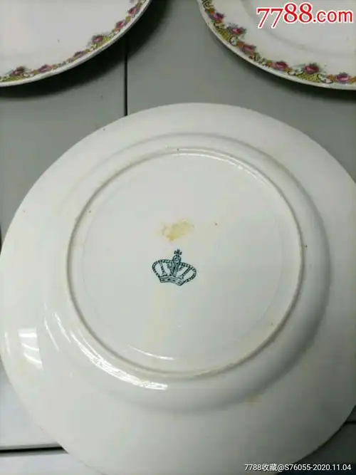 旧英国皇冠瓷盘碟五个