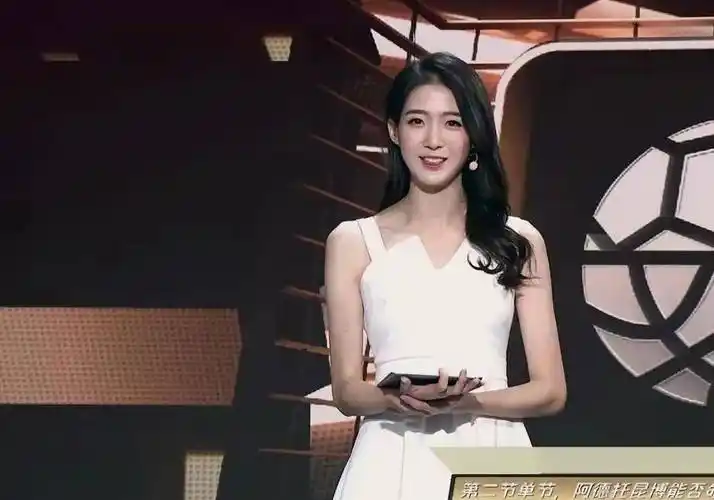 腾讯女子主播之雪儿:青春靓丽,身材时尚_球迷_篮网_体育