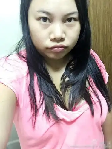 罗玉凤虽然我没有脸至少我还有胸