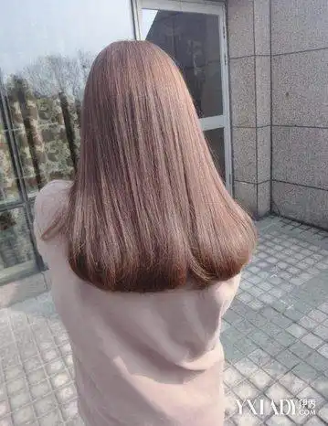 学生中长发内扣发型女生佳瘦脸发型