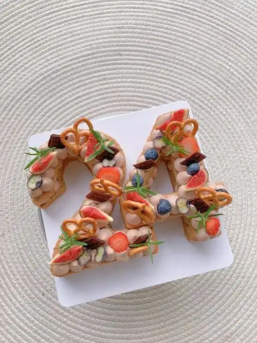 数字24岁生日蛋糕图片_小红书