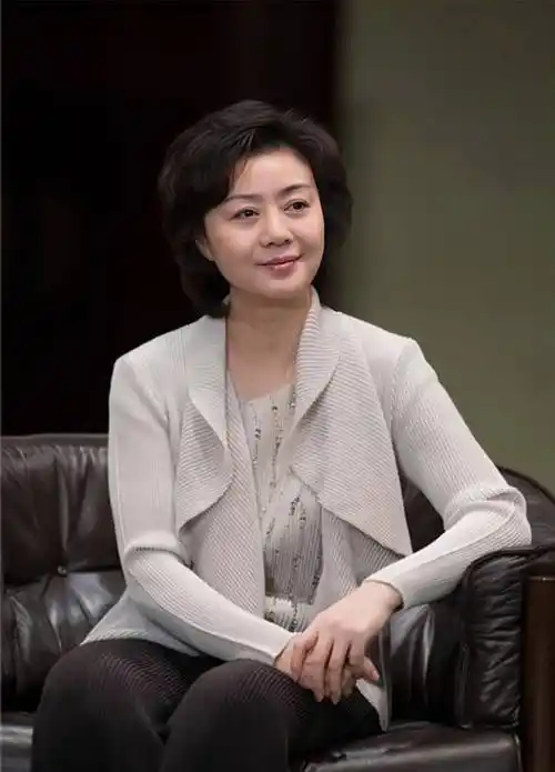 "京剧第一美人"李胜素四个绯闻老公竟没一个真!