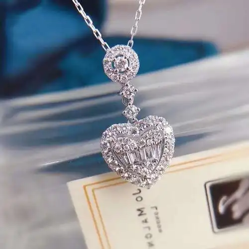 爱心项链女ins轻奢小众t方形冰糖心形锁骨链 简约小巧2021年新款