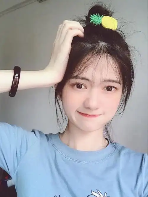 8个自拍拍照姿势很简单学起来拍元气满满少女感自拍