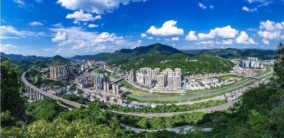 石阡县城全景.摄影 吴剑4.