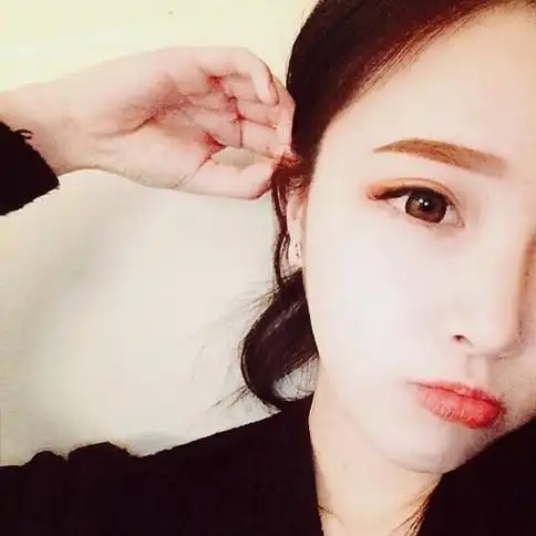 甜美可爱的90后美眉微信自拍头像分享!